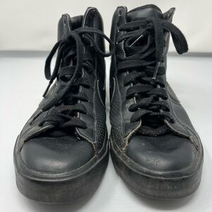 Black Nike hightops 8